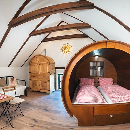 Winzerhof Kuessler - Weinviertel Hotell Stillfried Exteriör bild