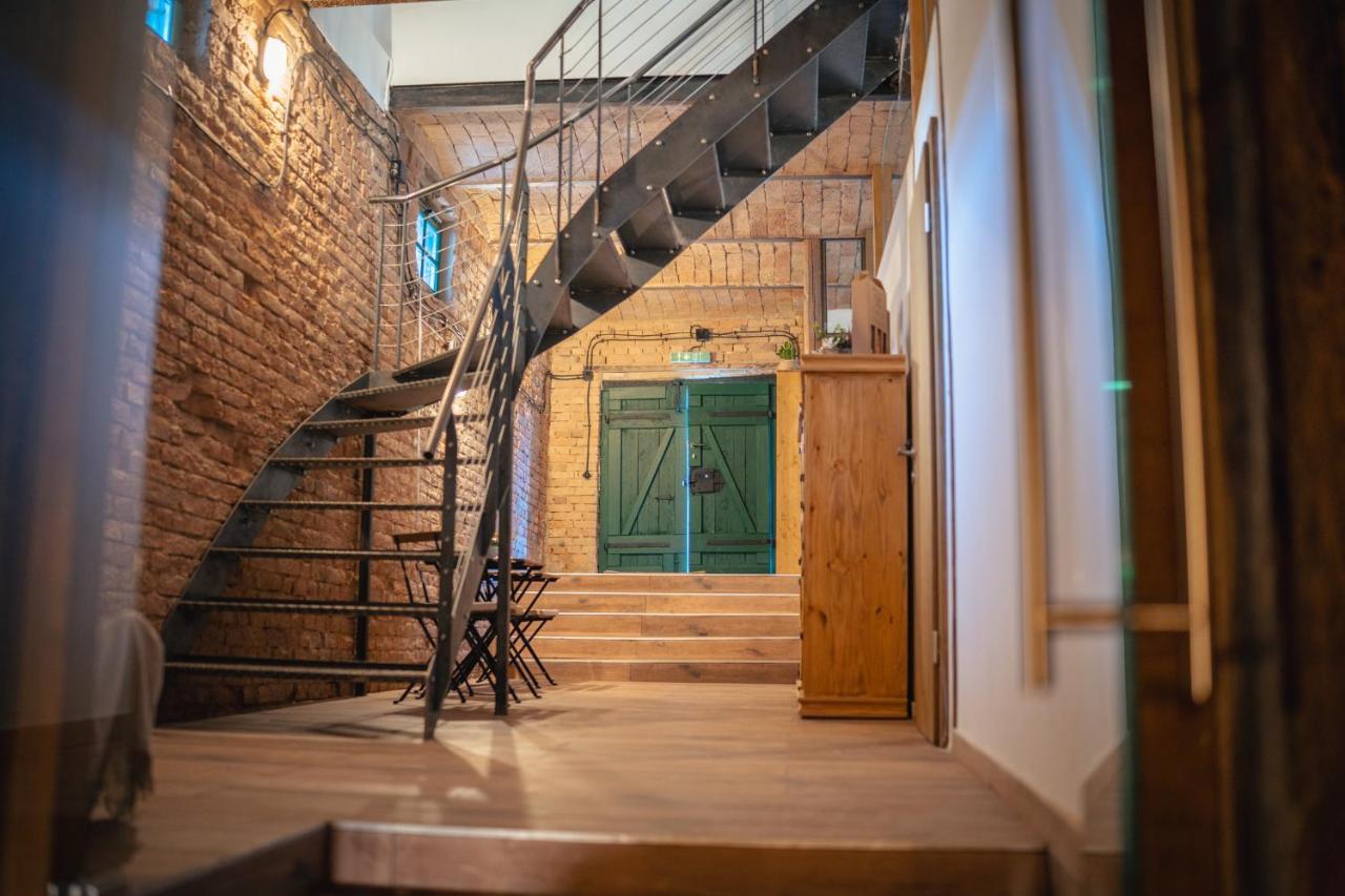 Winzerhof Kuessler - Weinviertel Hotell Stillfried Exteriör bild