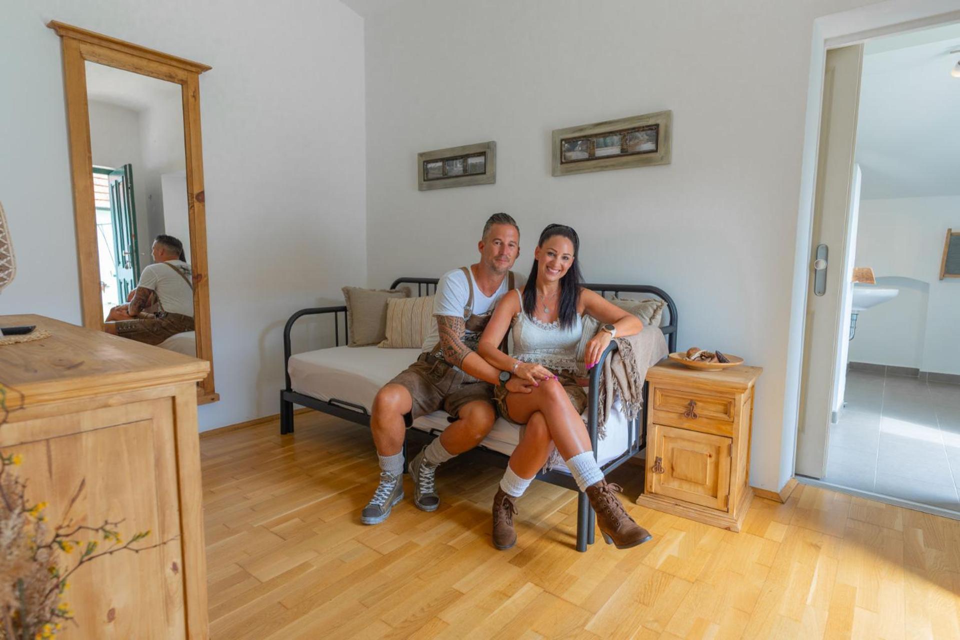 Winzerhof Kuessler - Weinviertel Hotell Stillfried Exteriör bild