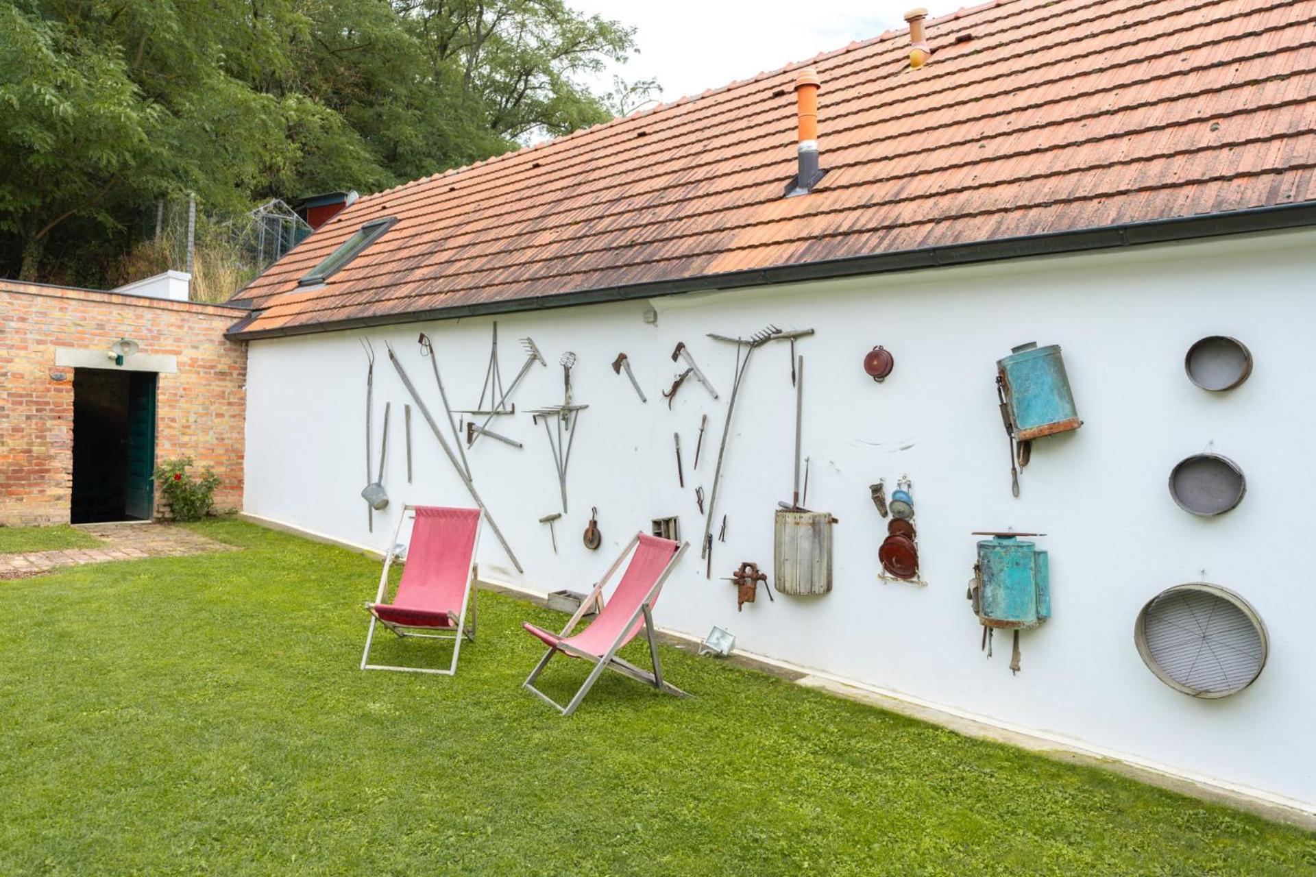 Winzerhof Kussler - Weinviertel Hotell Stillfried Exteriör bild